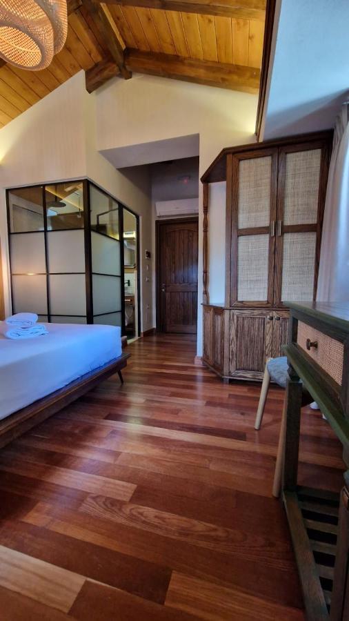 Bujtina Behram Hotell Korça Exteriör bild