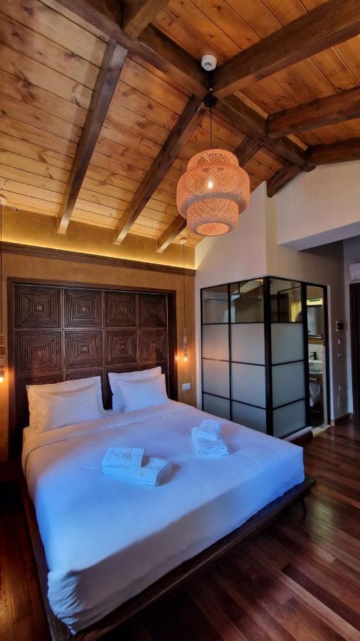 Bujtina Behram Hotell Korça Exteriör bild