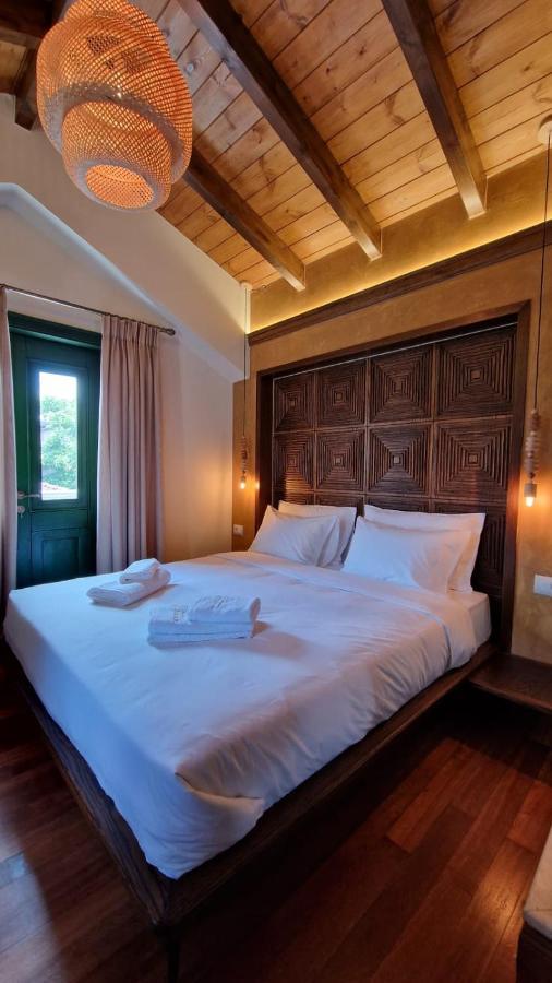 Bujtina Behram Hotell Korça Exteriör bild